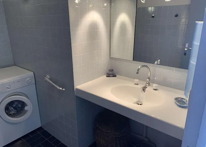 Spacieux 3 Pieces Avec Clim Et Parking, Vue - Fr-1-731-122 Apartamento Le Grau-du-Roi